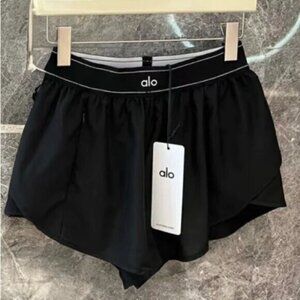 Alo Yoga Match Point Short – Black – Size S